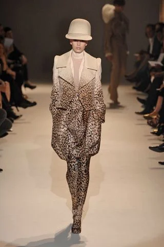Look 7